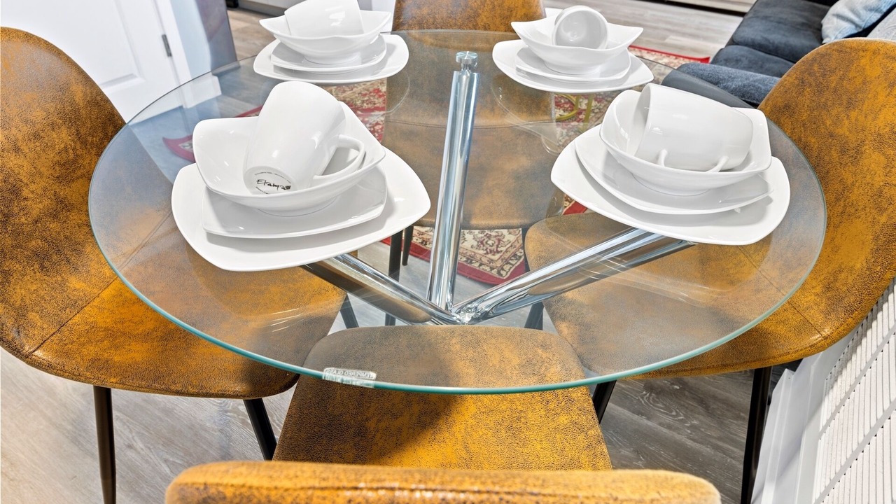 Photo of Others in Everett