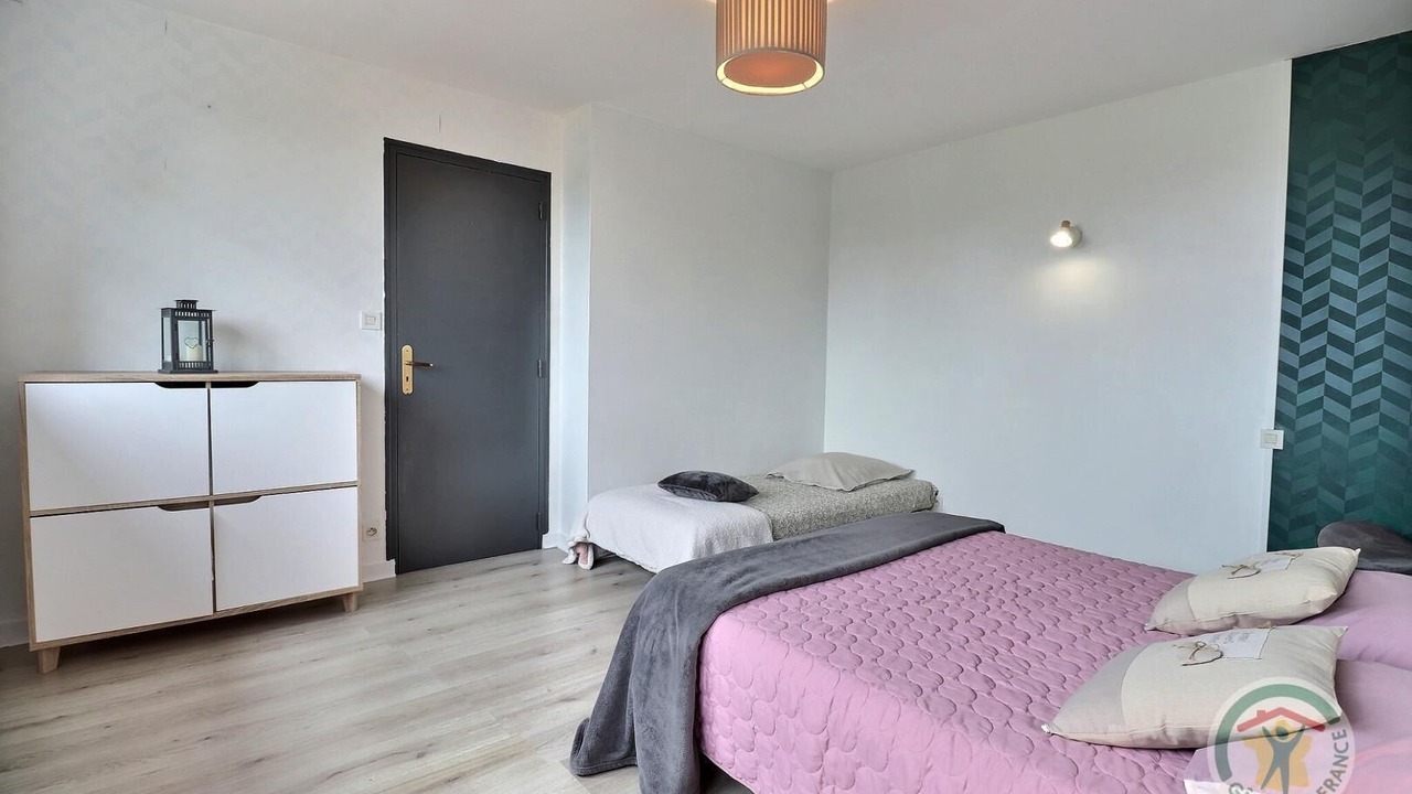 Photo of Bedroom in Parigne