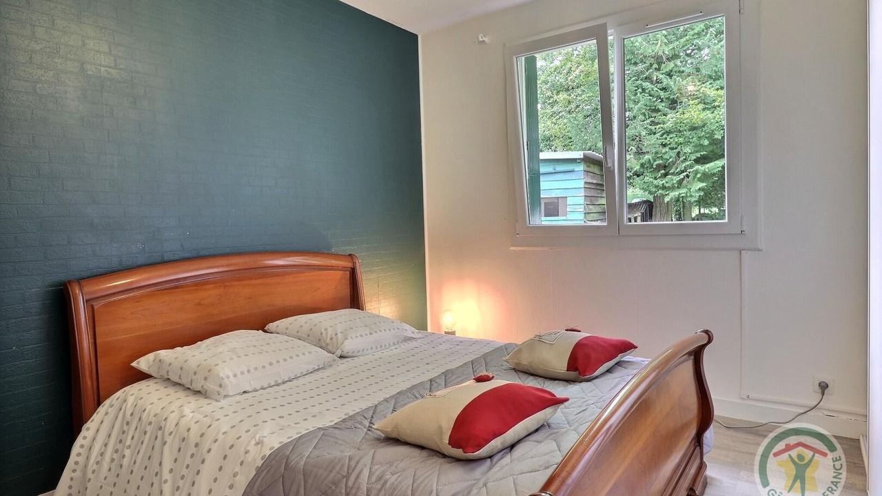 Photo of Bedroom in Parigne