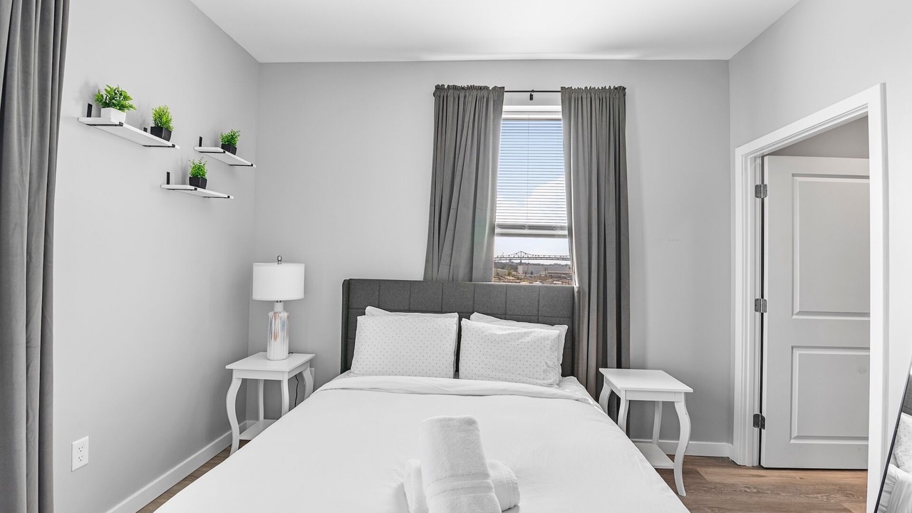 Photo of Bedroom in Everett