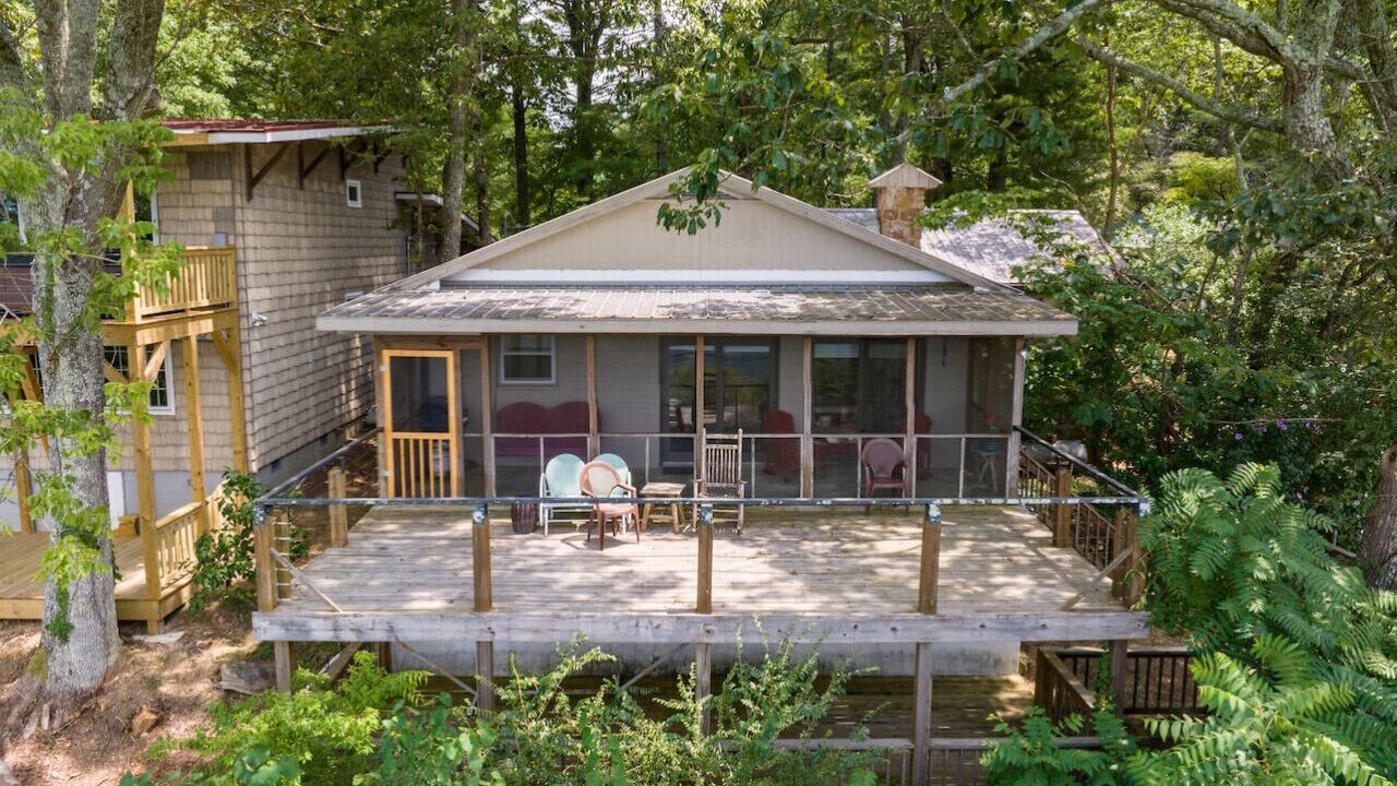 Photo of Patio Balcony in Valley Head