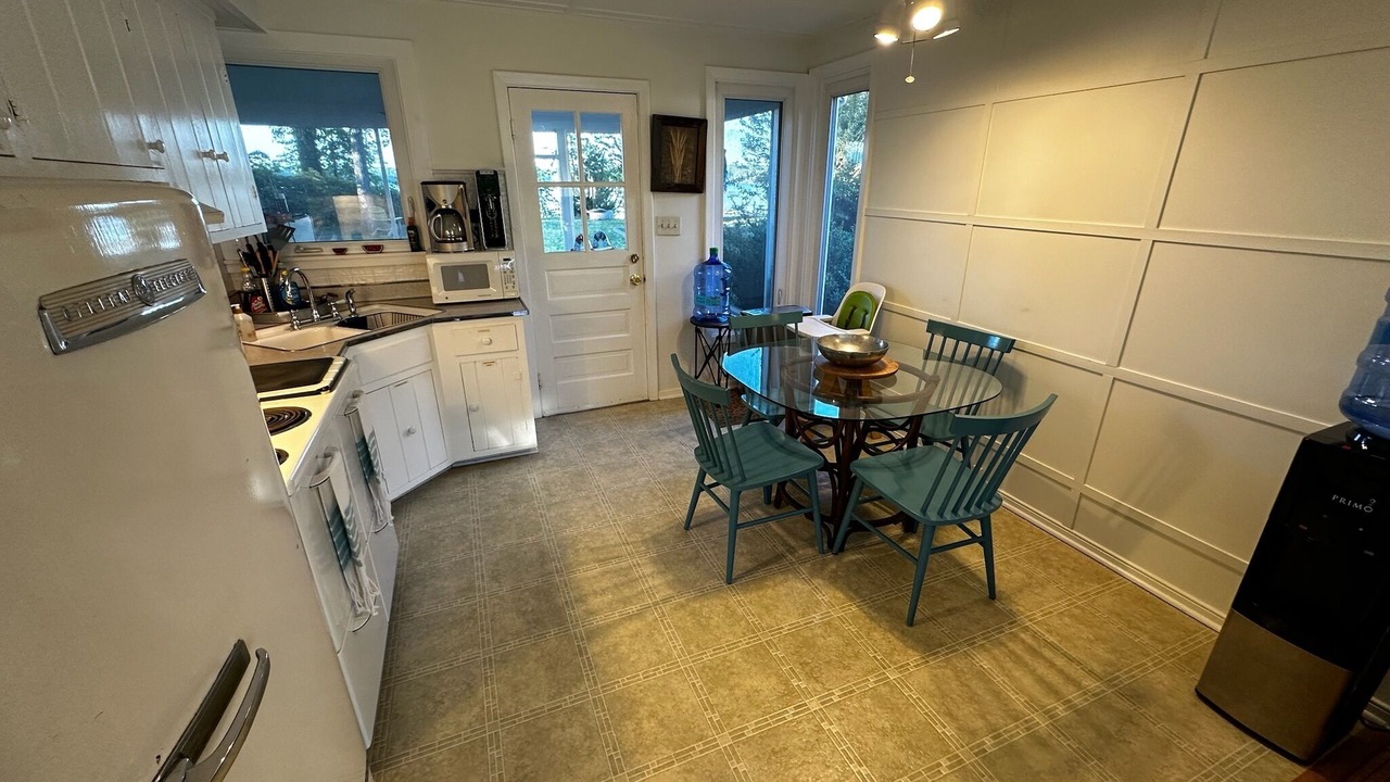 Photo of Kitchen in Dutton