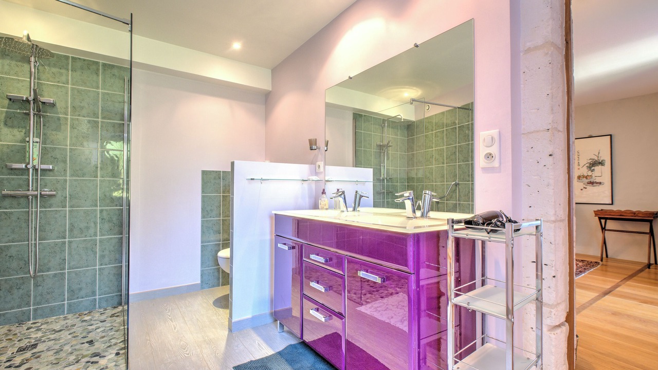 Photo of Bathroom in Bourdeilles