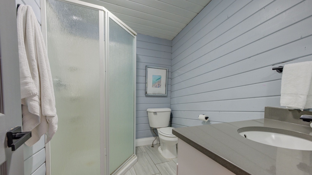 Photo of Bathroom in Grand Bend