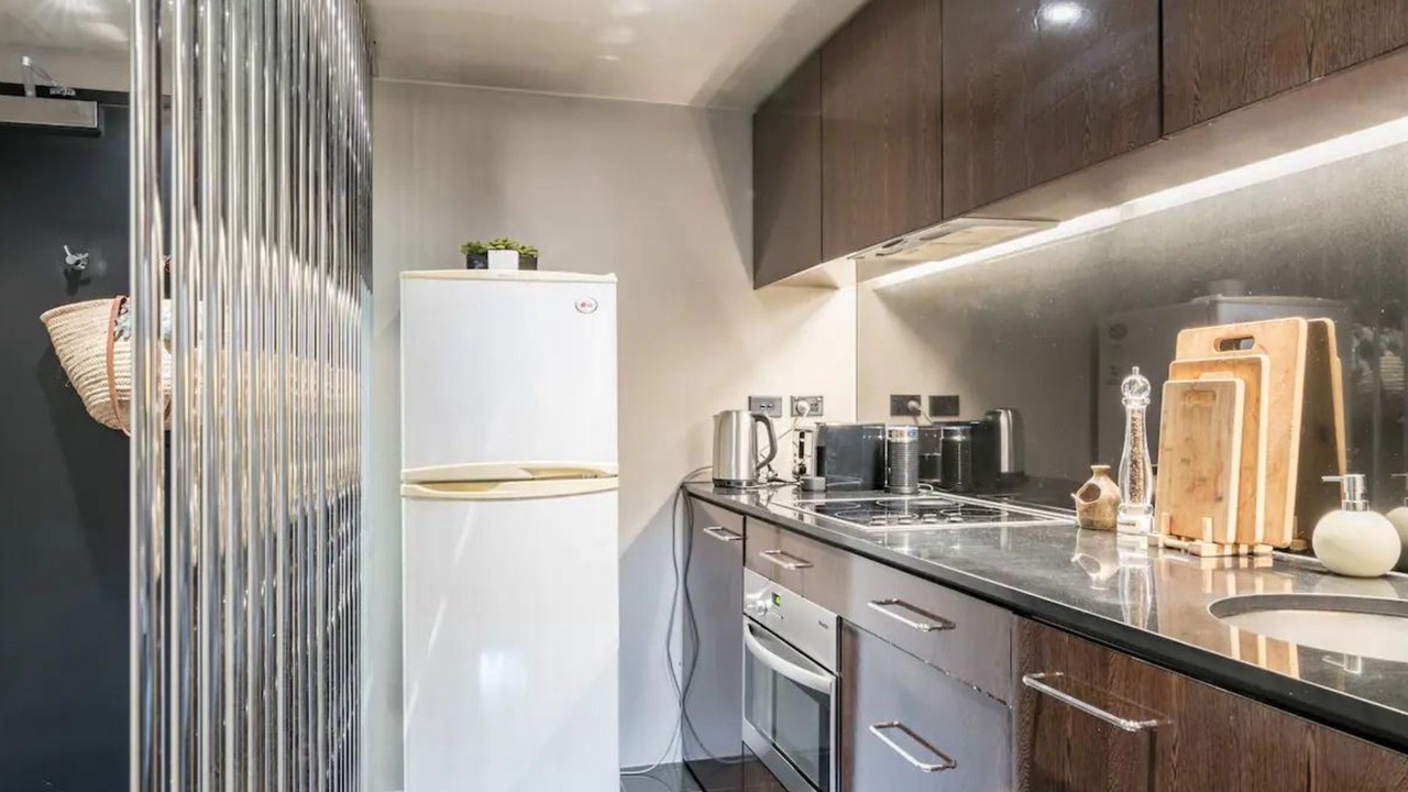 Photo of Others in Elizabeth Bay