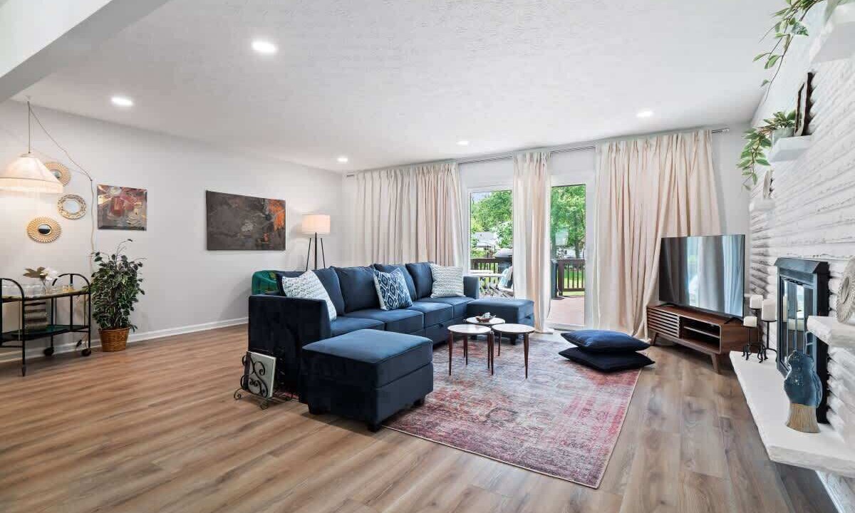 Photo of Livingroom in Strongsville