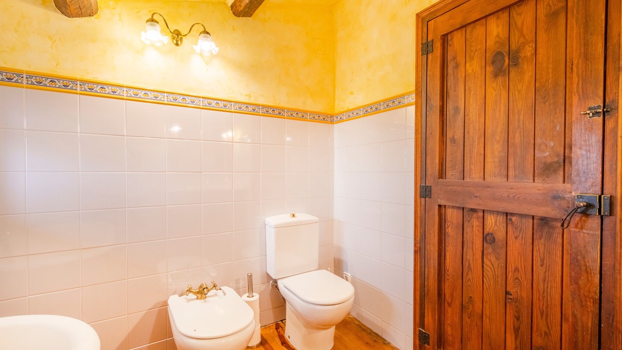 Photo of Bathroom in Casserres