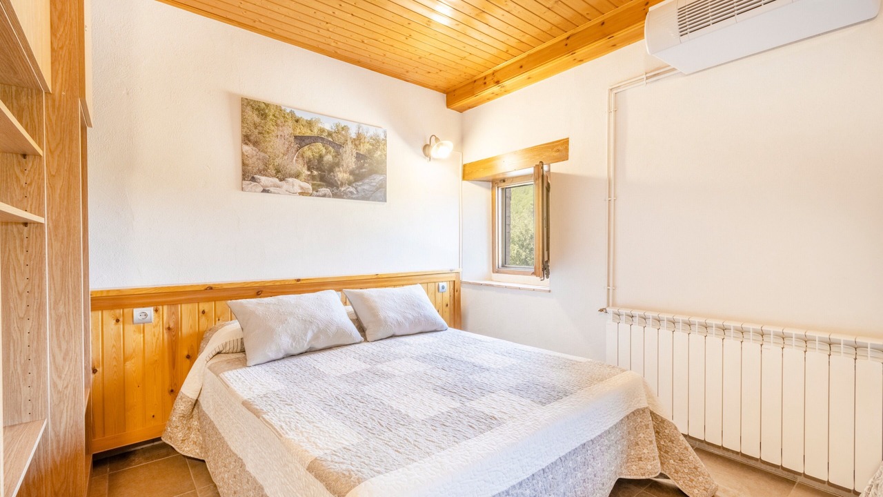 Photo of Bedroom in Santa Maria de Merles