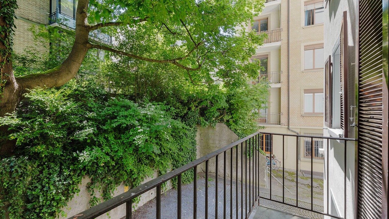 Photo of Outdoor in District 6