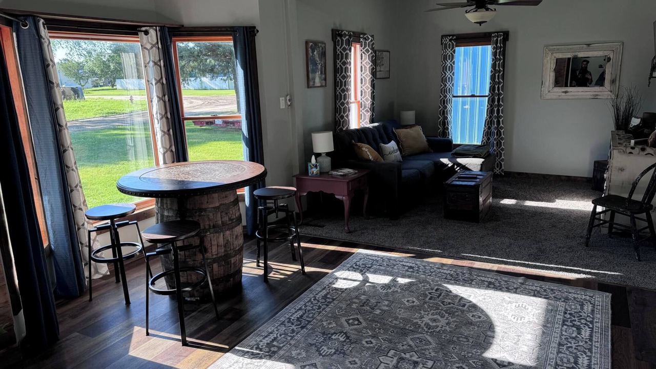 Photo of Livingroom in Long Pine