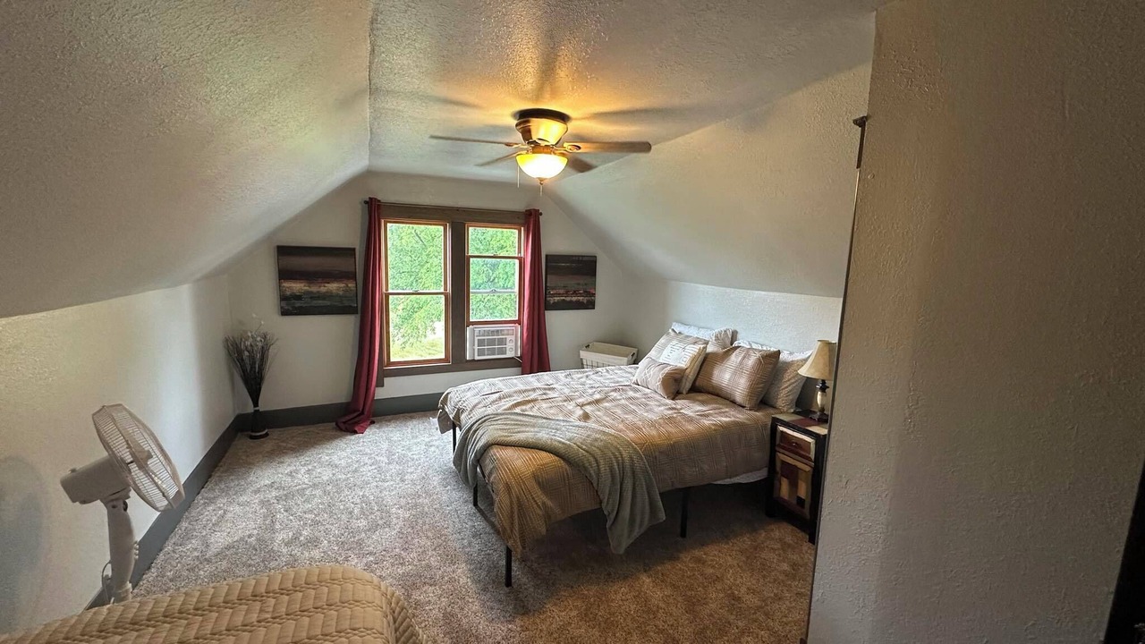 Photo of Bedroom in Long Pine