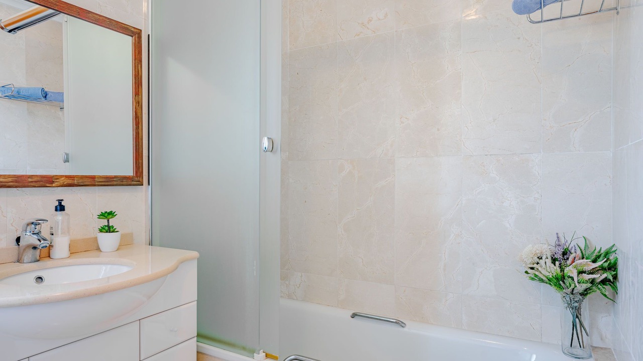 Photo of Bathroom in Aduanas