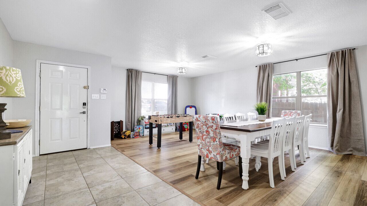 Photo of Livingroom in West San Antonio