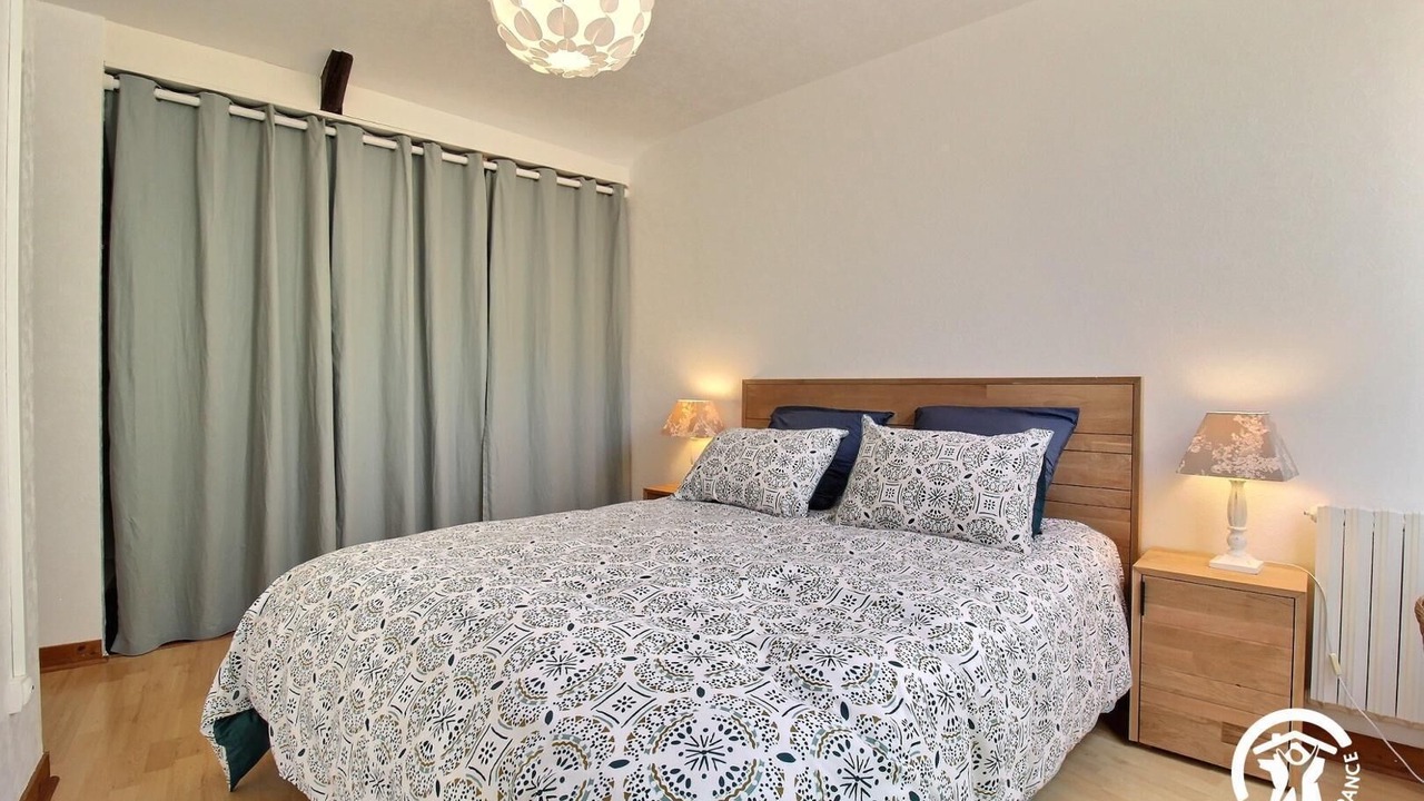 Photo of Bedroom in Plumergat