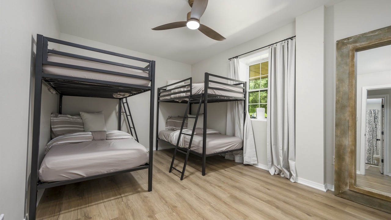 Photo of Bedroom in Broken Bow