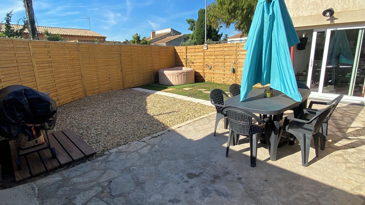 Photo of Outdoor in Lunel