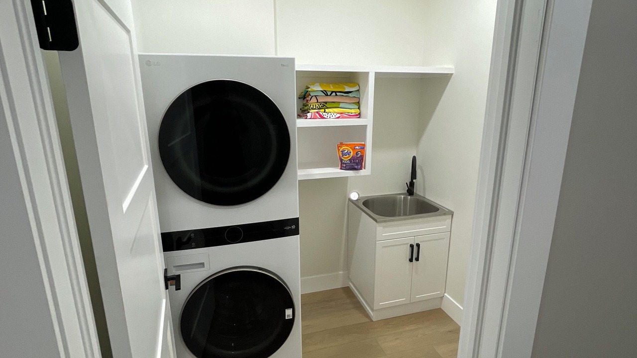 Photo of Others in New London