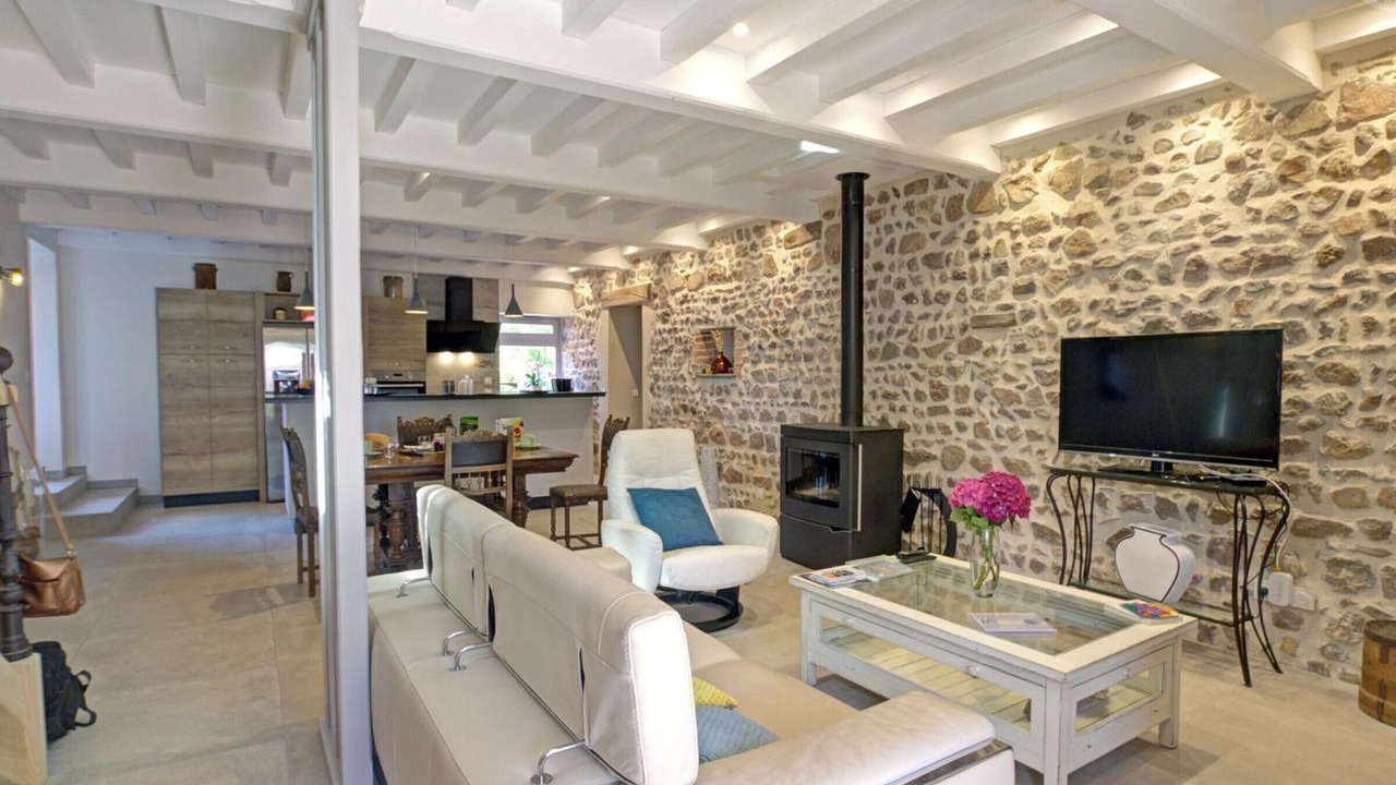 Photo of Livingroom in Notre-Dame-de-Boisset