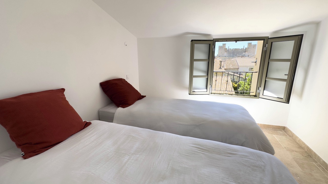 Photo of Bedroom in Aigues-Mortes Medieval City