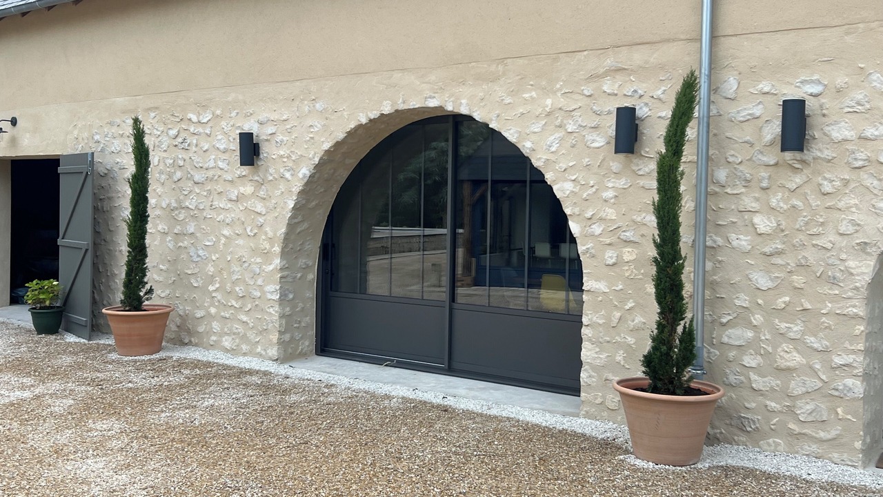 Photo of Outdoor in Neuille-Pont-Pierre
