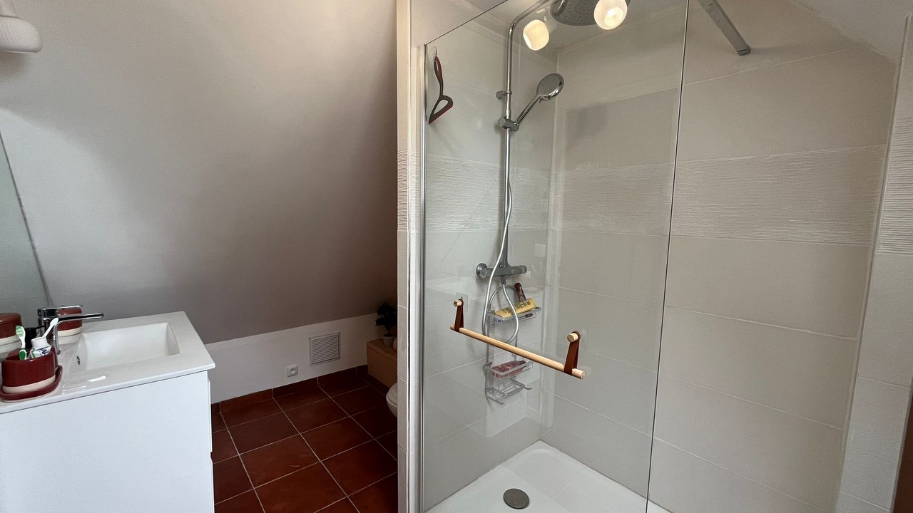 Photo of Bathroom in Bec-de-Mortagne
