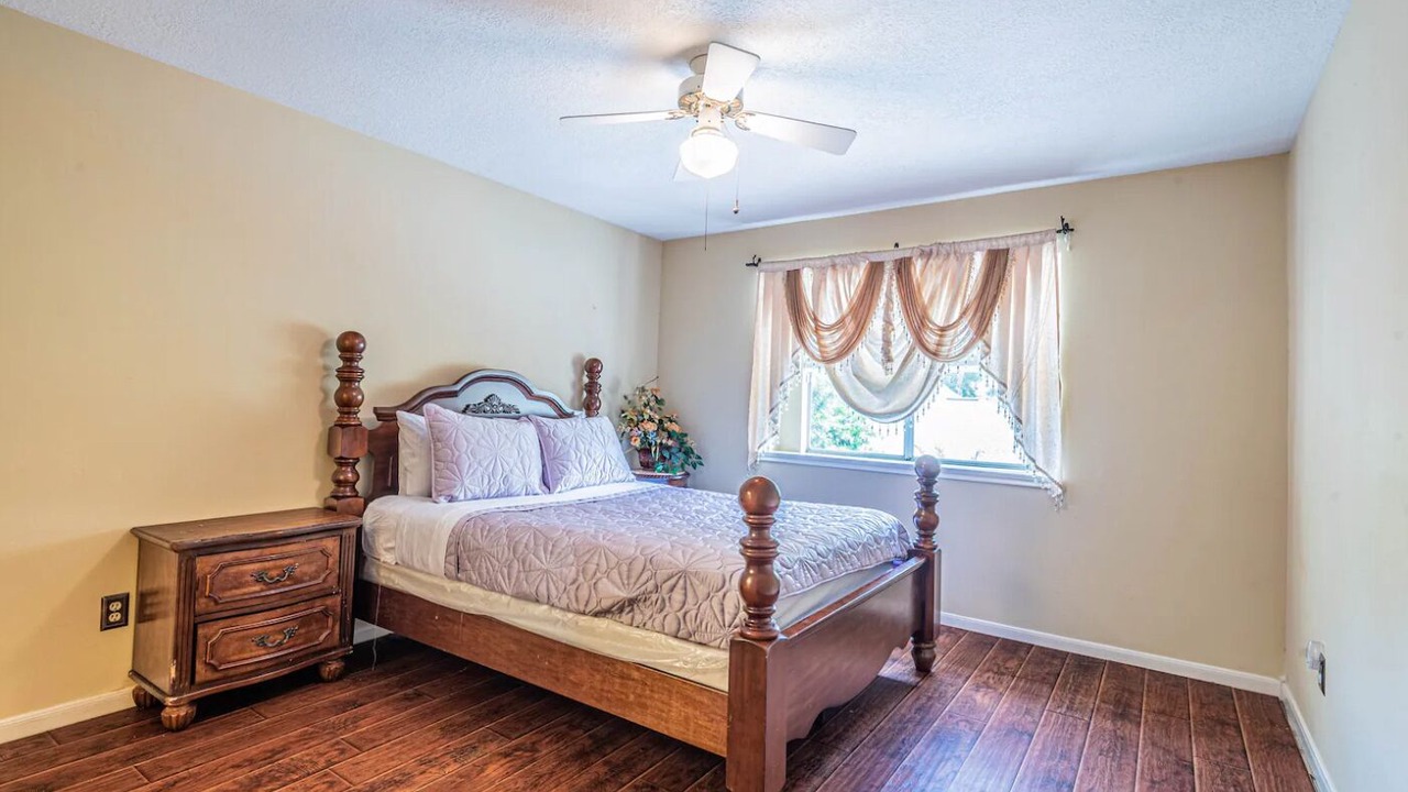Photo of Bedroom in Northgate Forest