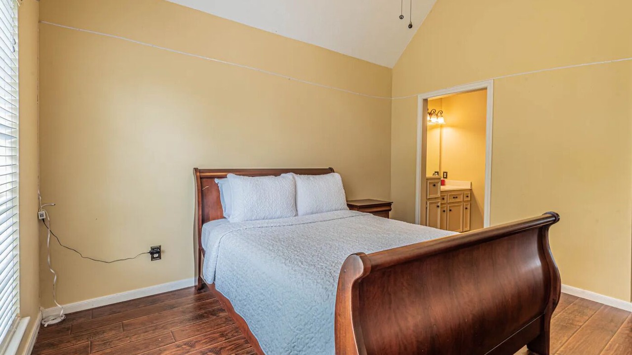 Photo of Bedroom in Northgate Forest