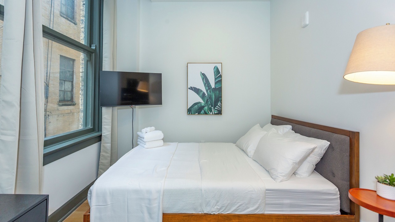 Photo of Bedroom in Central City