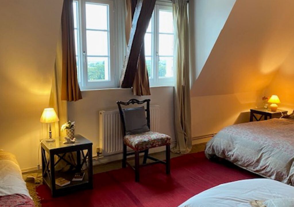 Photo of Bedroom in Genis