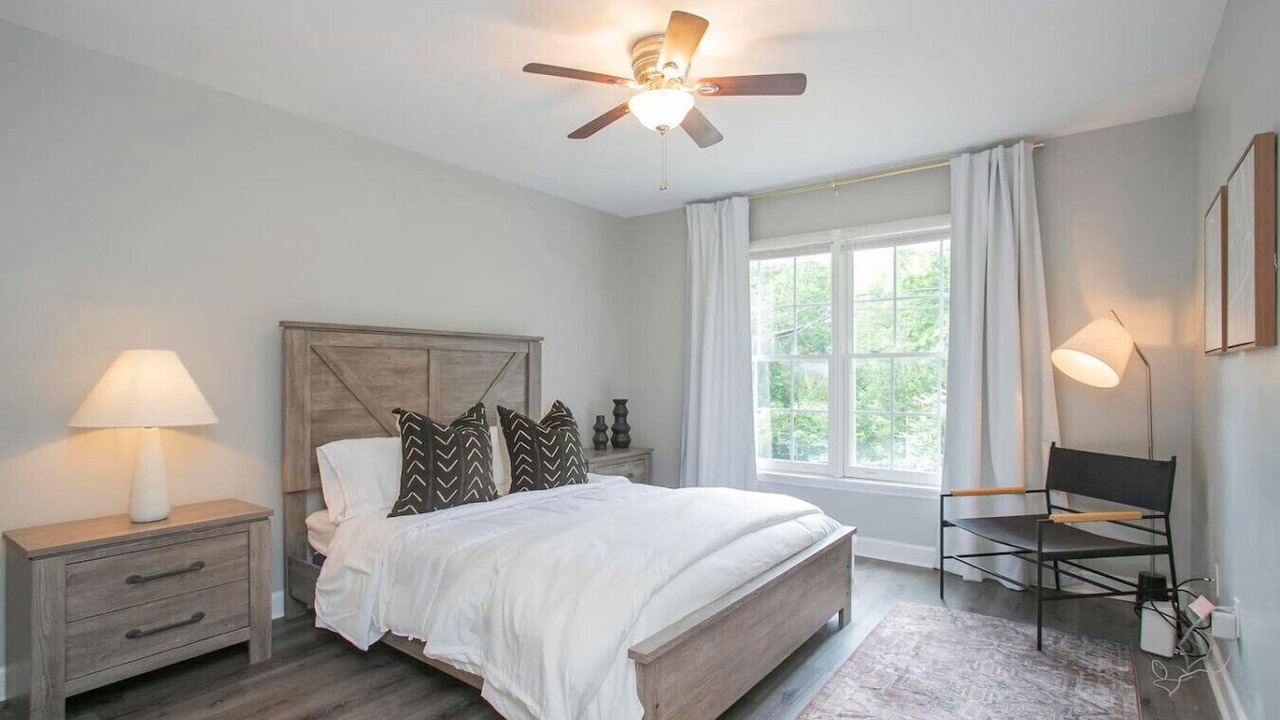 Photo of Bedroom in Shelby Hills