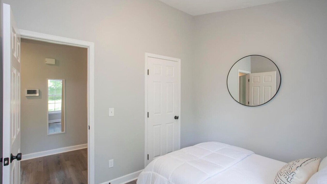 Photo of Bedroom in Shelby Hills