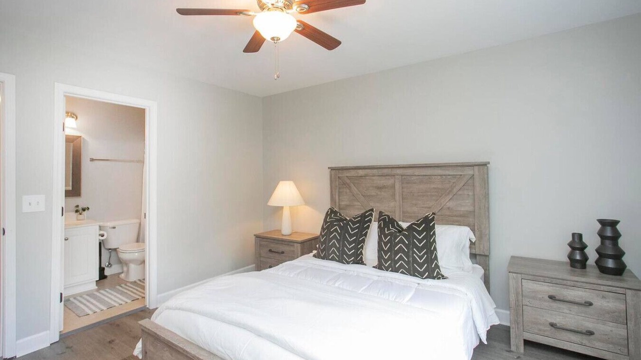 Photo of Bedroom in Shelby Hills