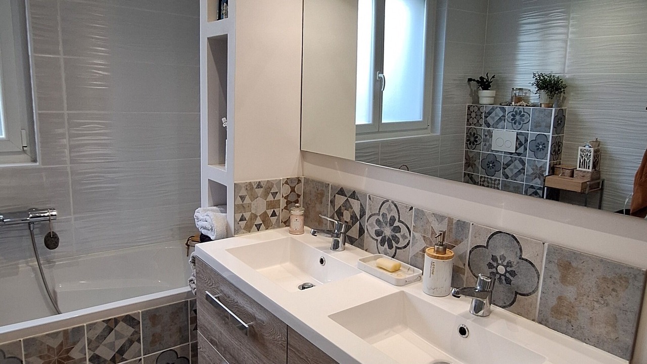 Photo of Bathroom in Le Cres
