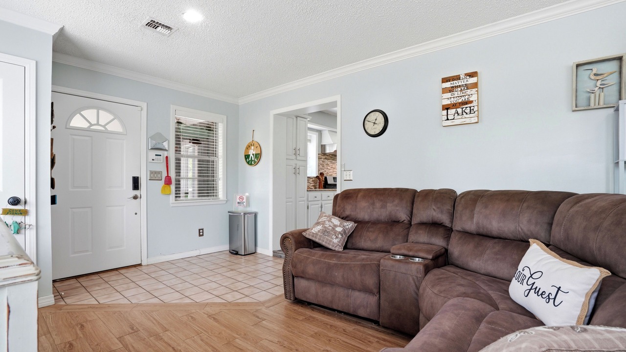 Photo of Livingroom in Wagoner
