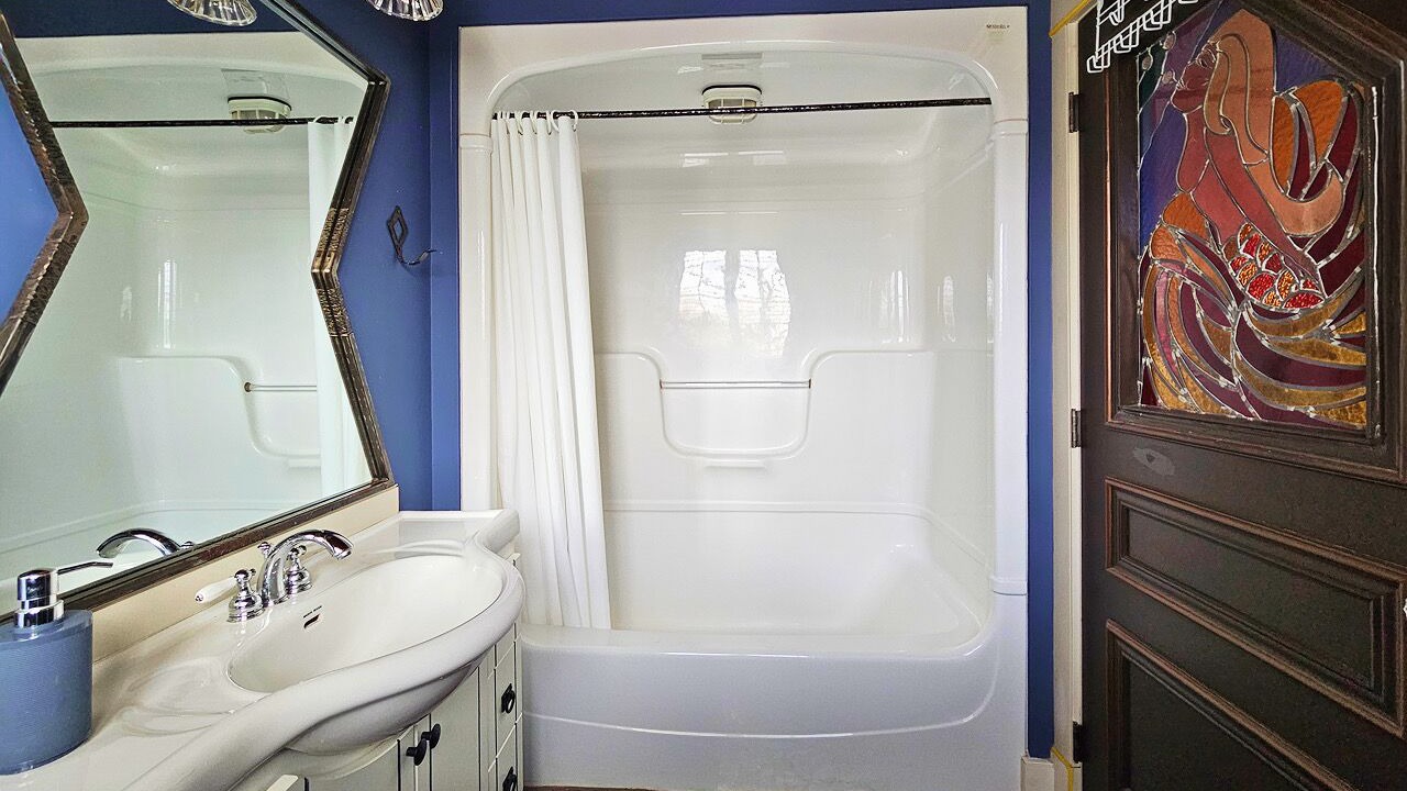 Photo of Bathroom in Virgil