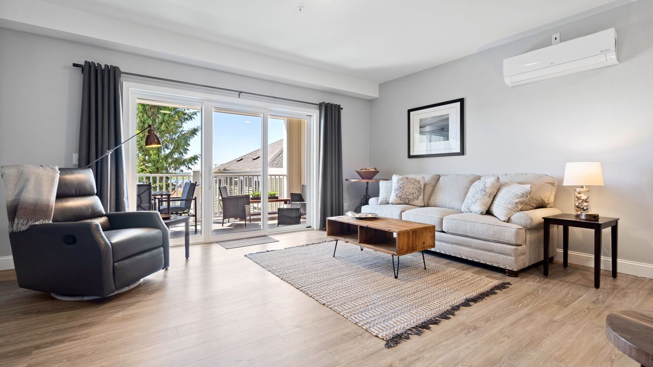 Photo of Livingroom in Hampton