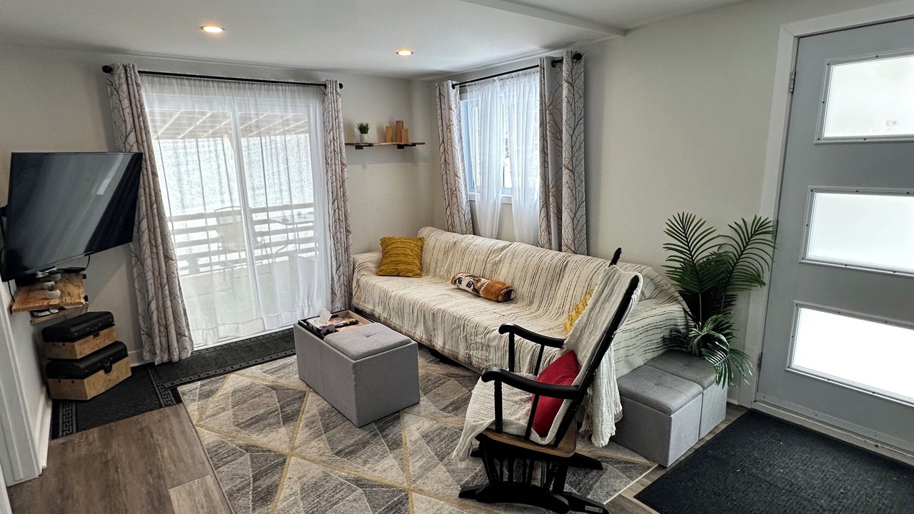 Photo of Livingroom in Chertsey