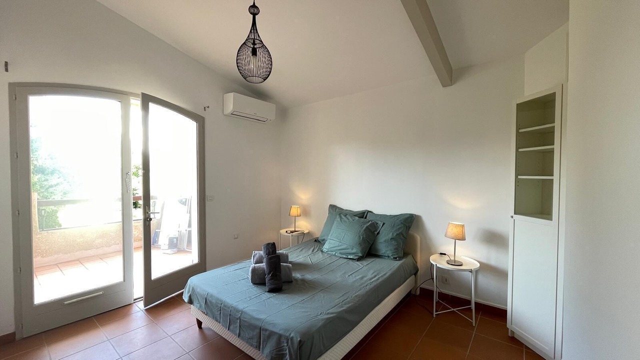 Photo of Bedroom in Paradou