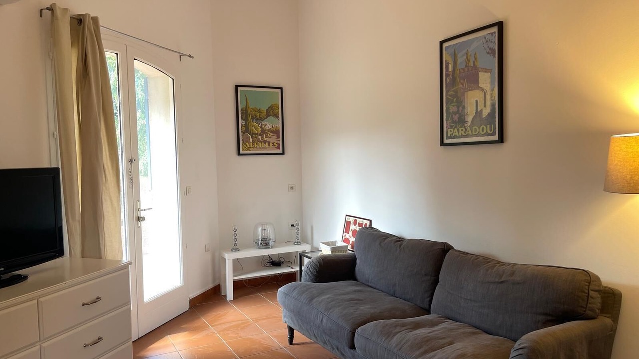 Photo of Livingroom in Paradou