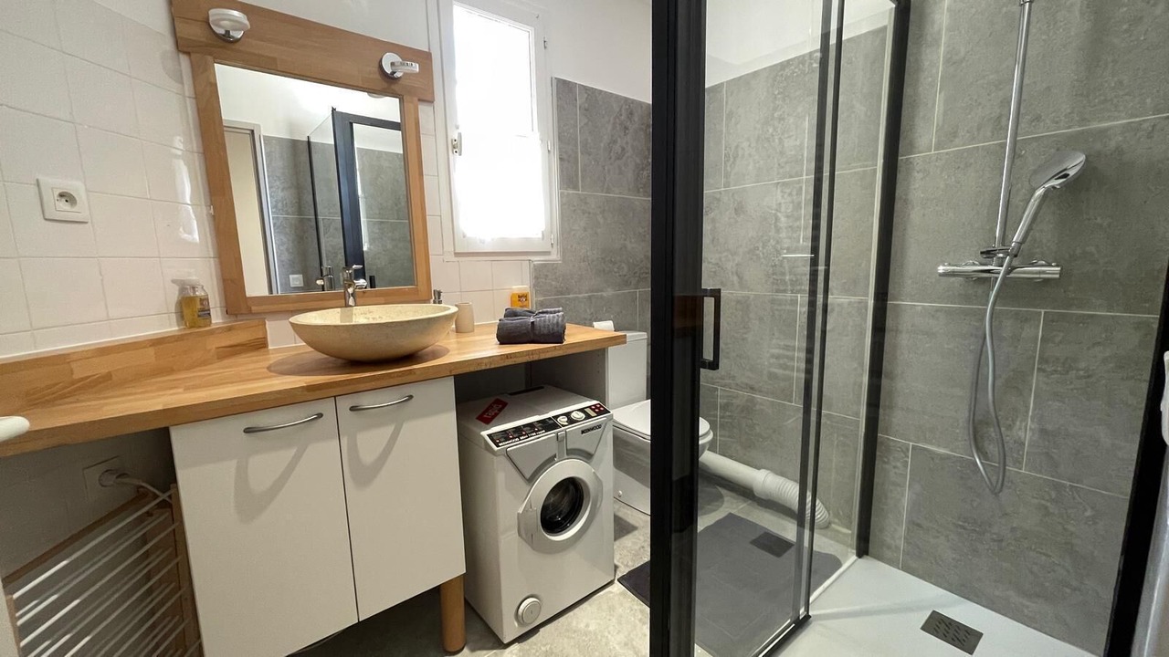 Photo of Bathroom in Paradou
