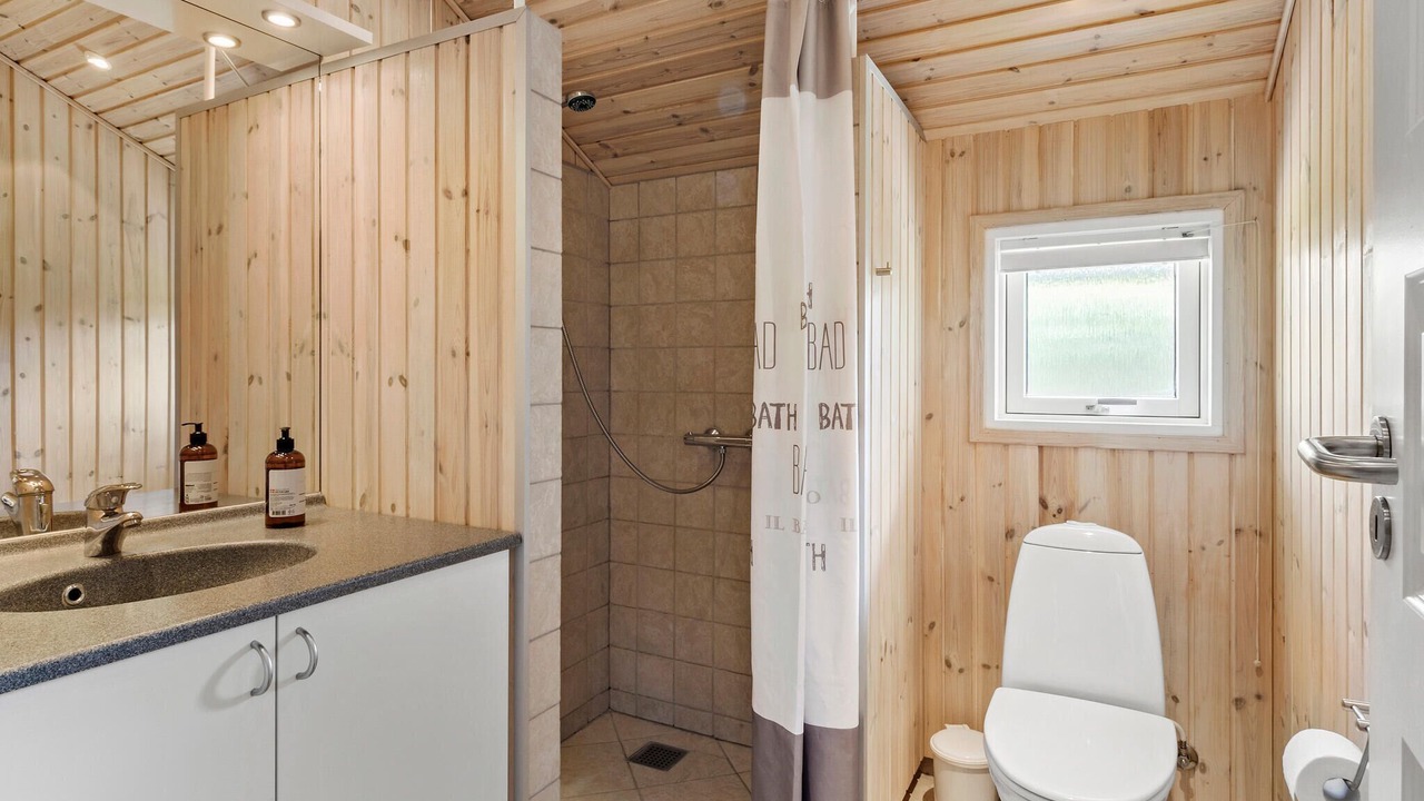 Photo of Bathroom in Hasmark Strand