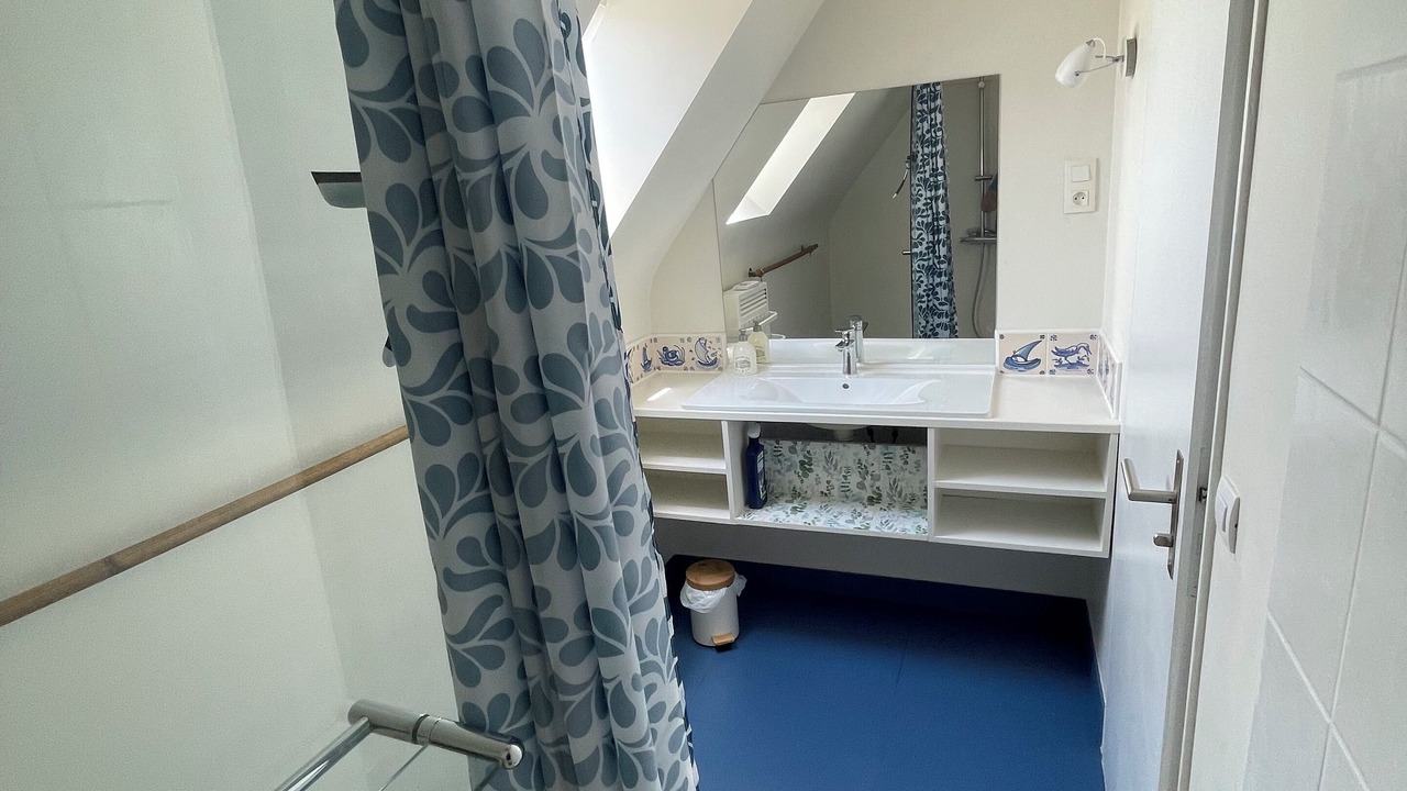 Photo of Bathroom in Loguivy