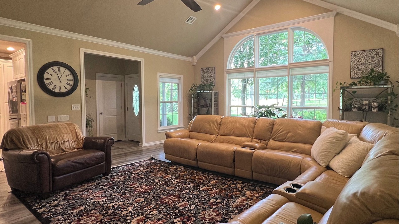 Photo of Livingroom in Muskogee