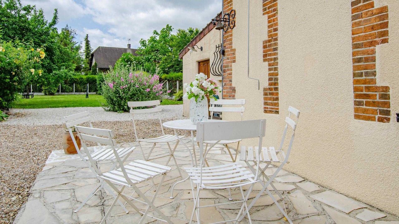 Photo of Outdoor in Maizieres-la-Grande-Paroisse