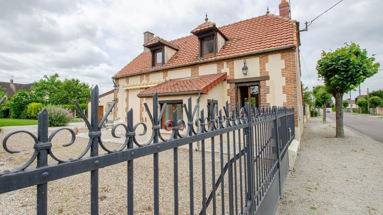 Photo of Outdoor in Maizieres-la-Grande-Paroisse
