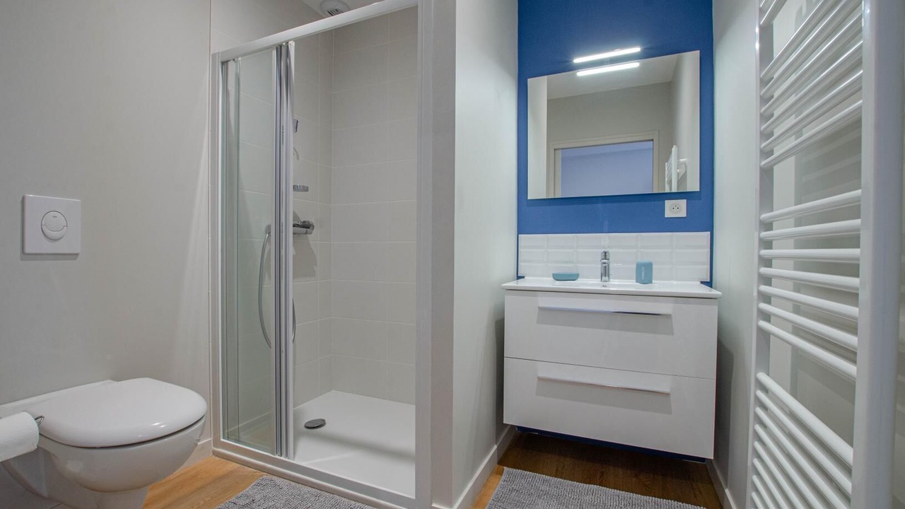 Photo of Bathroom in Neuville-sur-Seine