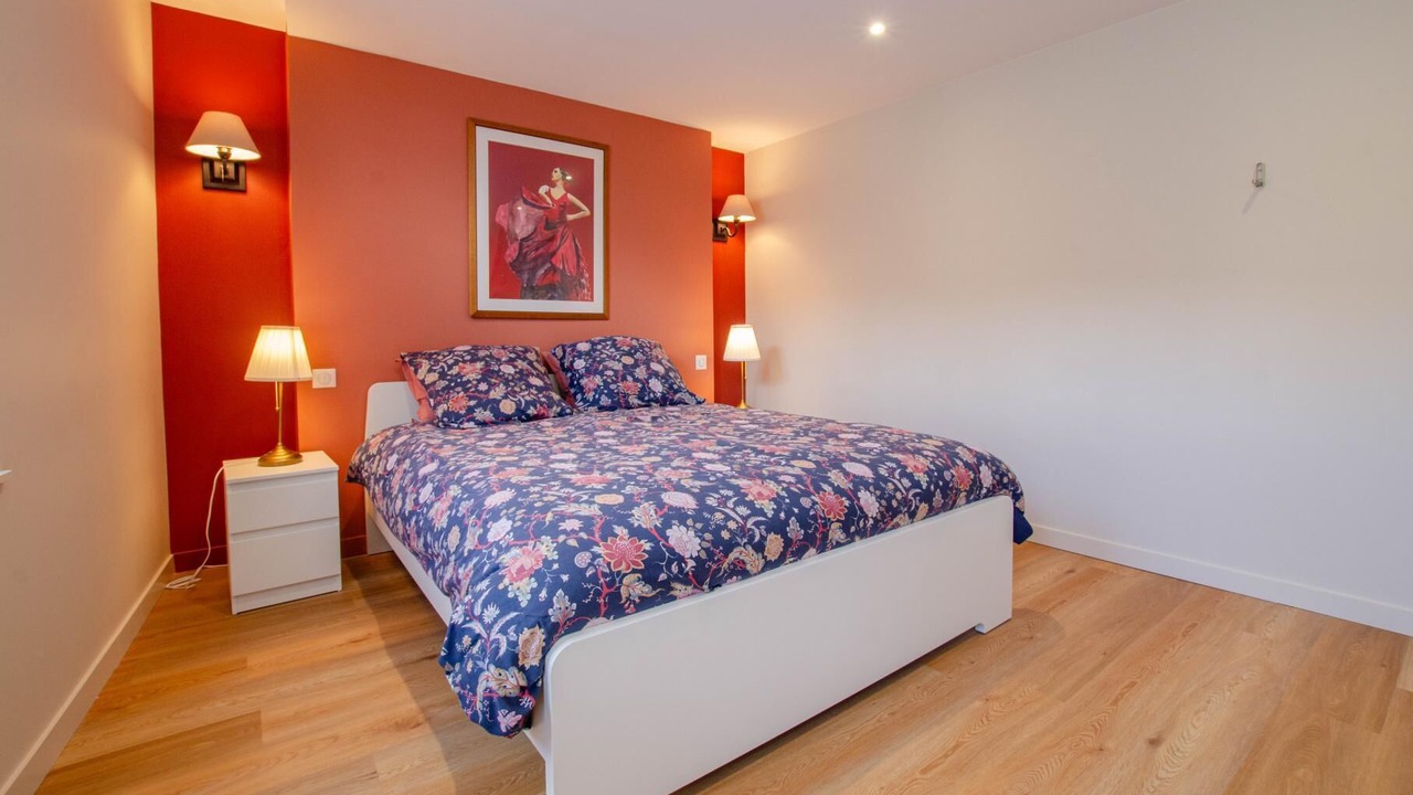 Photo of Bedroom in Neuville-sur-Seine