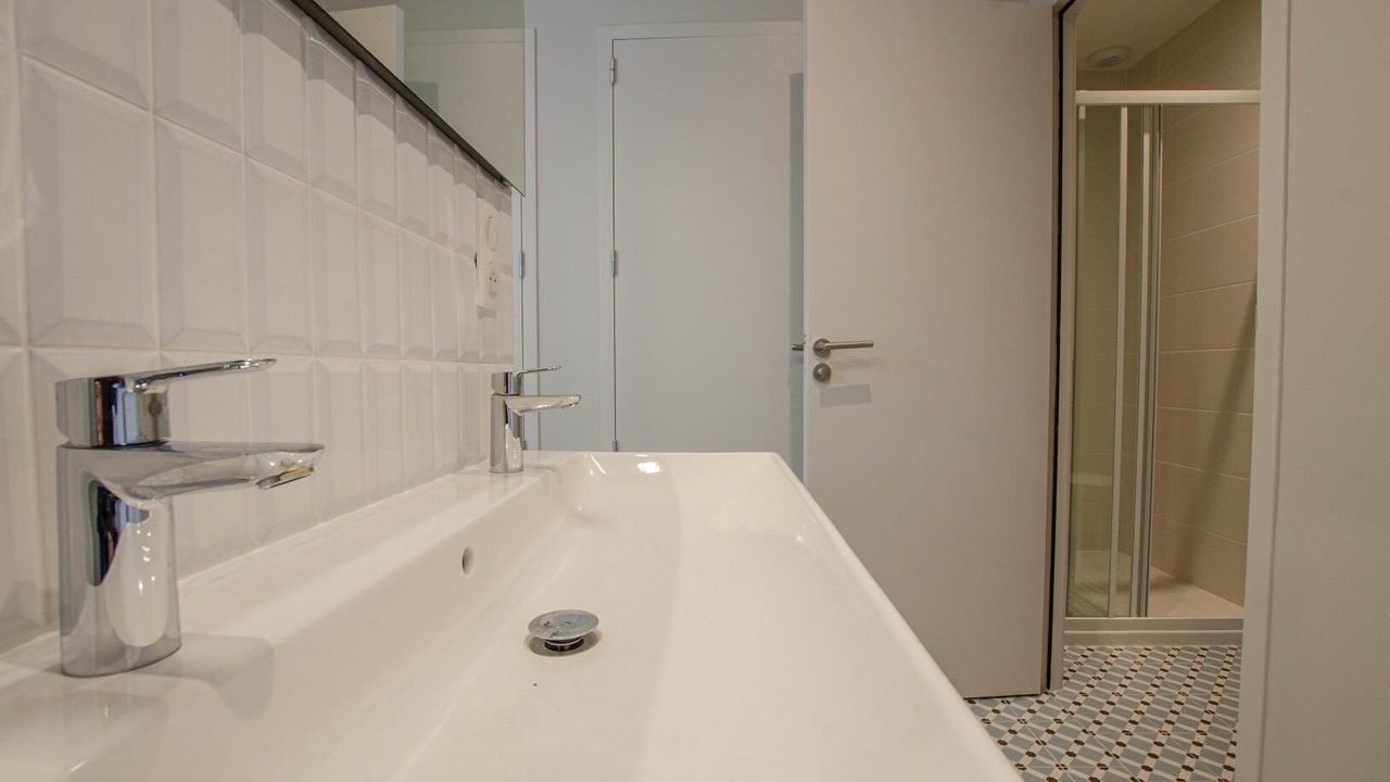 Photo of Bathroom in Neuville-sur-Seine