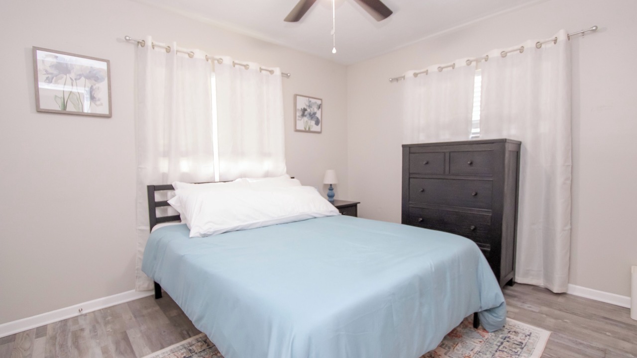 Photo of Bedroom in Riverview