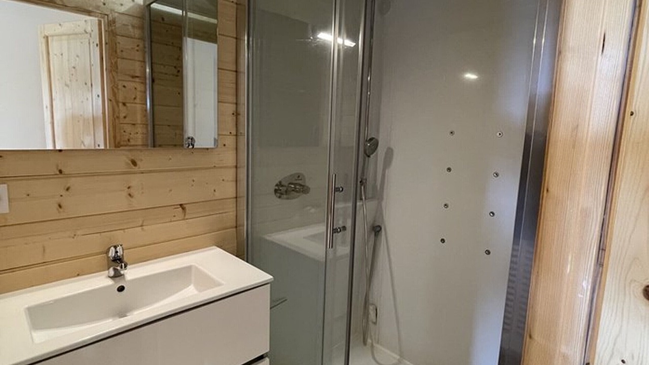 Photo of Bathroom in Saint-Jacques-des-Blats